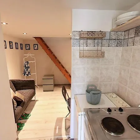 Cute In Center. Capsule Apartment! * Budapest