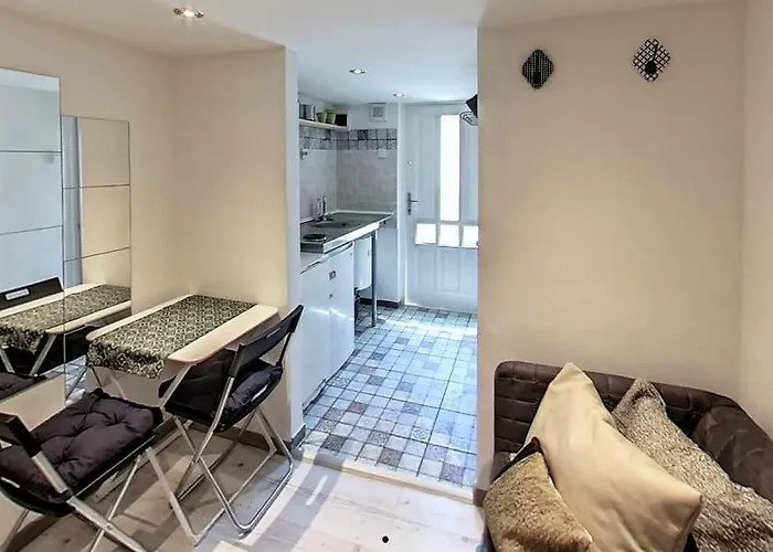 Cute In Center. Capsule Apartment! شقة *